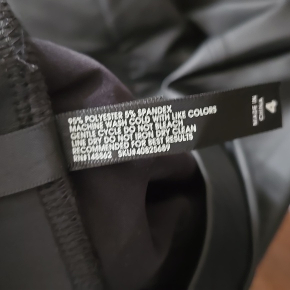 TORRID Black Faux Leather Signature Waist Womens Bootleg Pants PLUS SIZE 4 - Picture 6 of 6